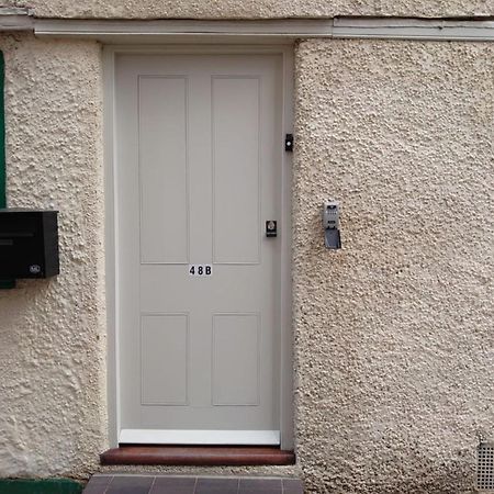 Pass The Keys Renovated Apartment In The Centre Of Canterbury Eksteriør billede
