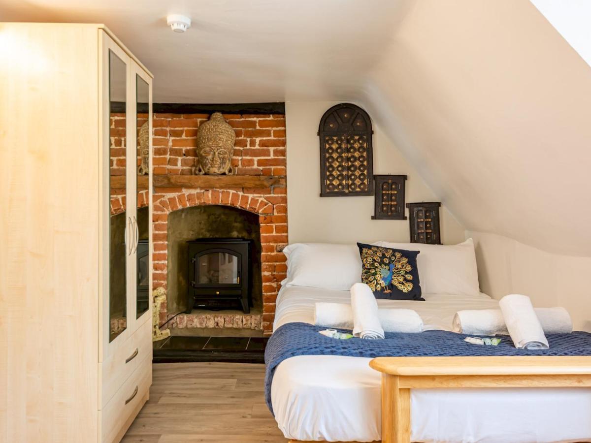 Pass The Keys Renovated Apartment In The Centre Of Canterbury Eksteriør billede