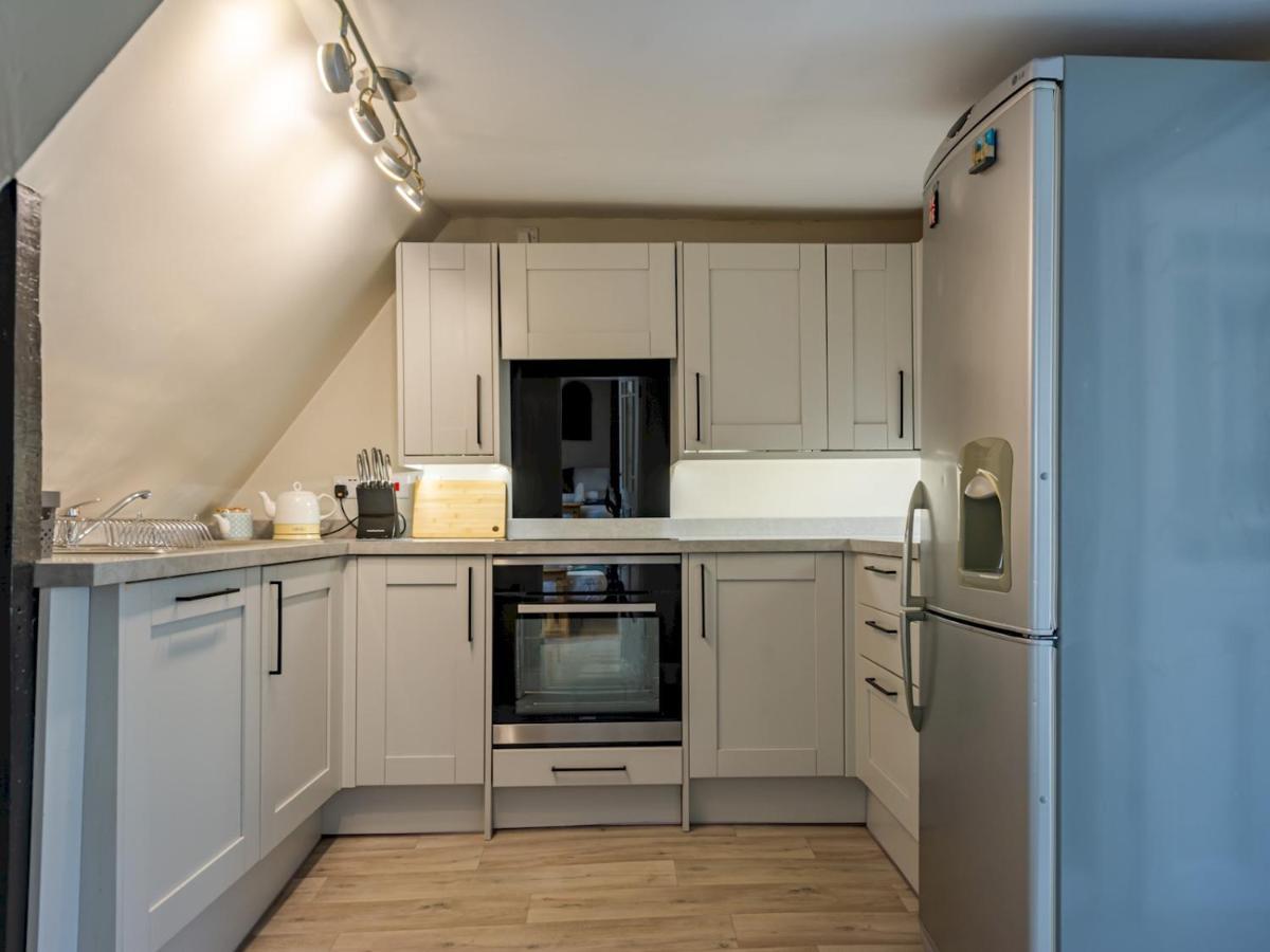 Pass The Keys Renovated Apartment In The Centre Of Canterbury Eksteriør billede