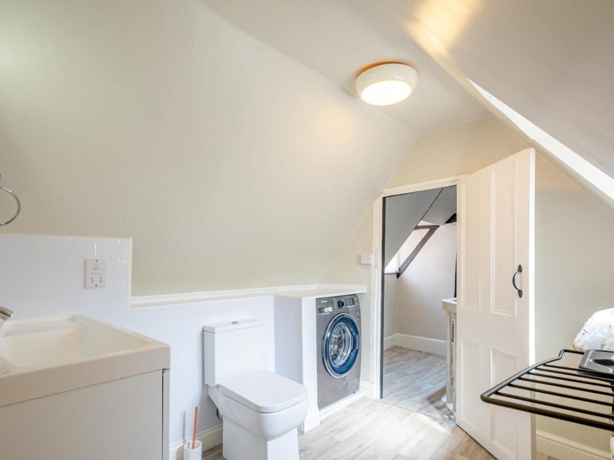 Pass The Keys Renovated Apartment In The Centre Of Canterbury Eksteriør billede