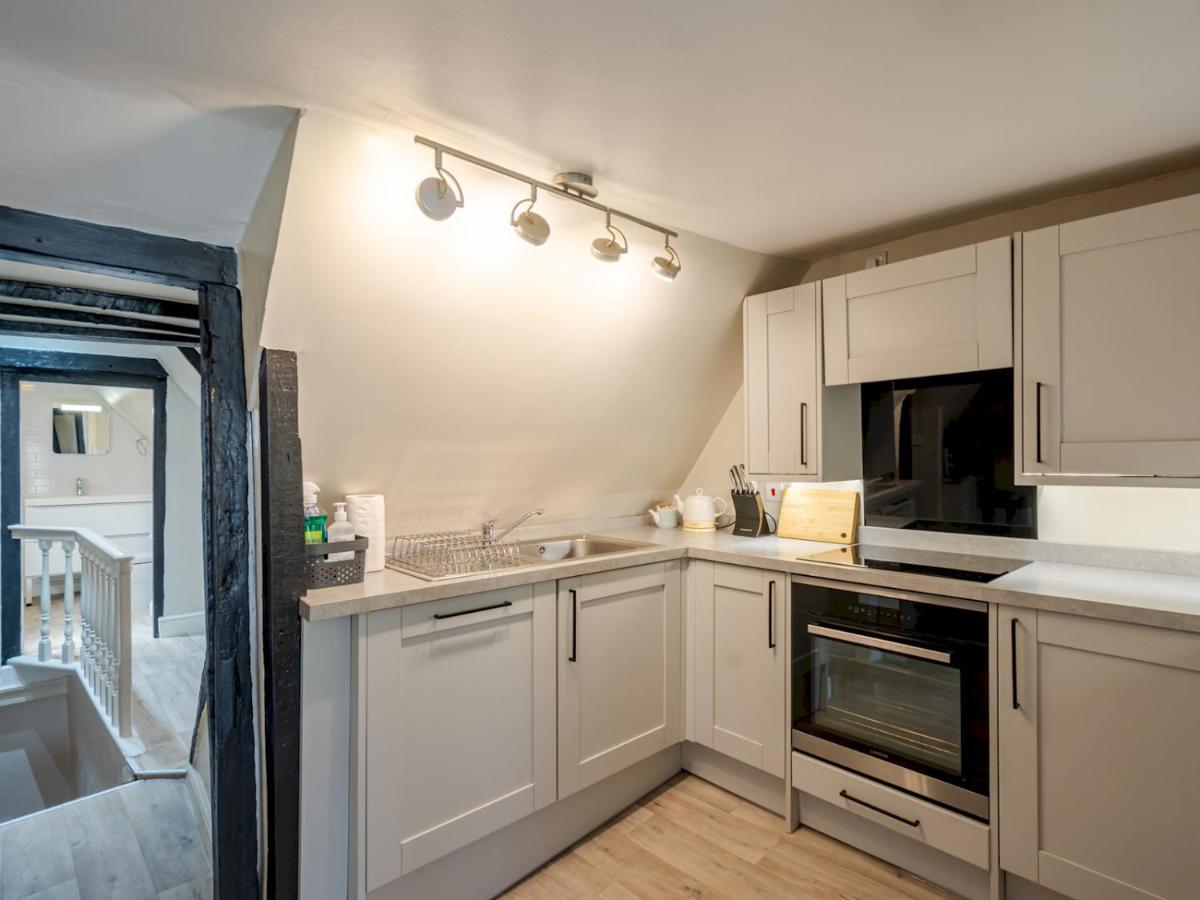 Pass The Keys Renovated Apartment In The Centre Of Canterbury Eksteriør billede